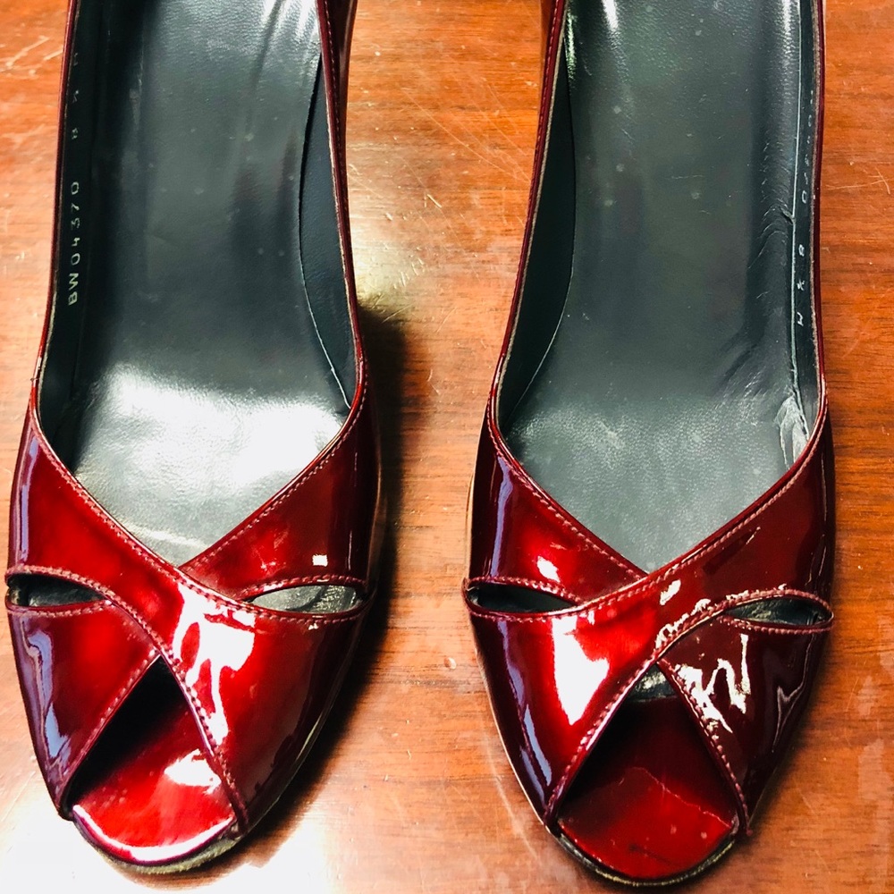 Stuart Weitzman Sexy red heels